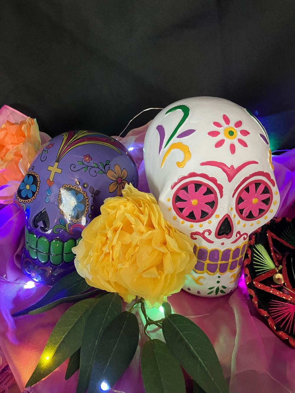 Day of the Dead Centerpiece Dia de los Muertos Sugar Skulls Sombrero Light Decor